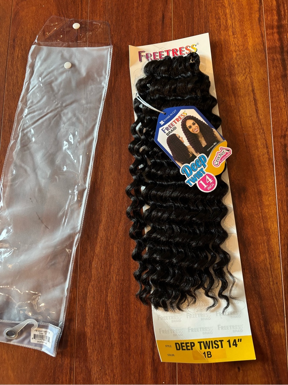 Freetress Deep Twist 14" Synthetic Hair - 1B Natural Black